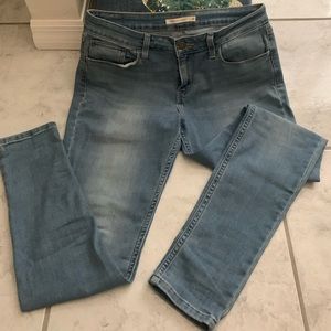 Levi’s 535 skinny jeans